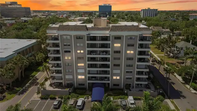 Listing Photo 10
