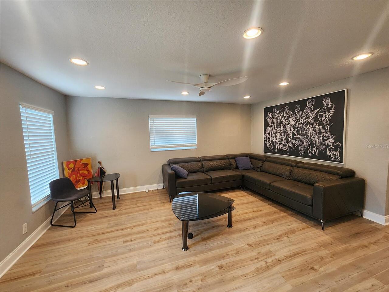 Listing Photo 12