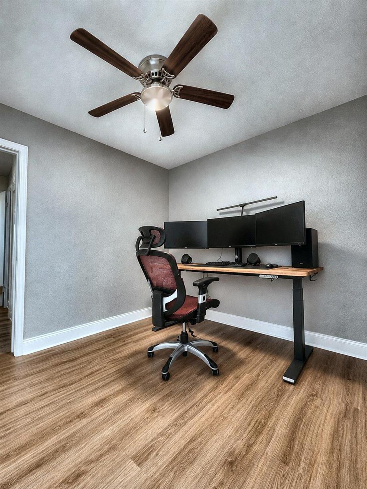 Listing Photo 15