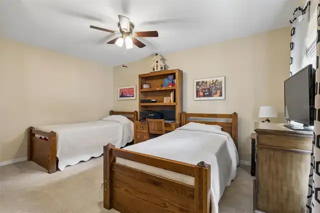 Listing Photo 16
