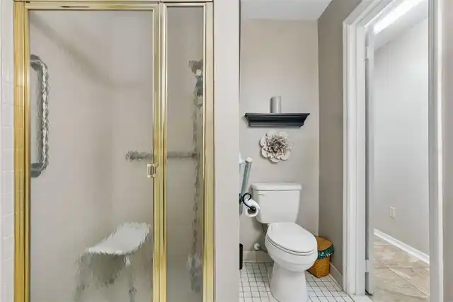 Listing Photo 17