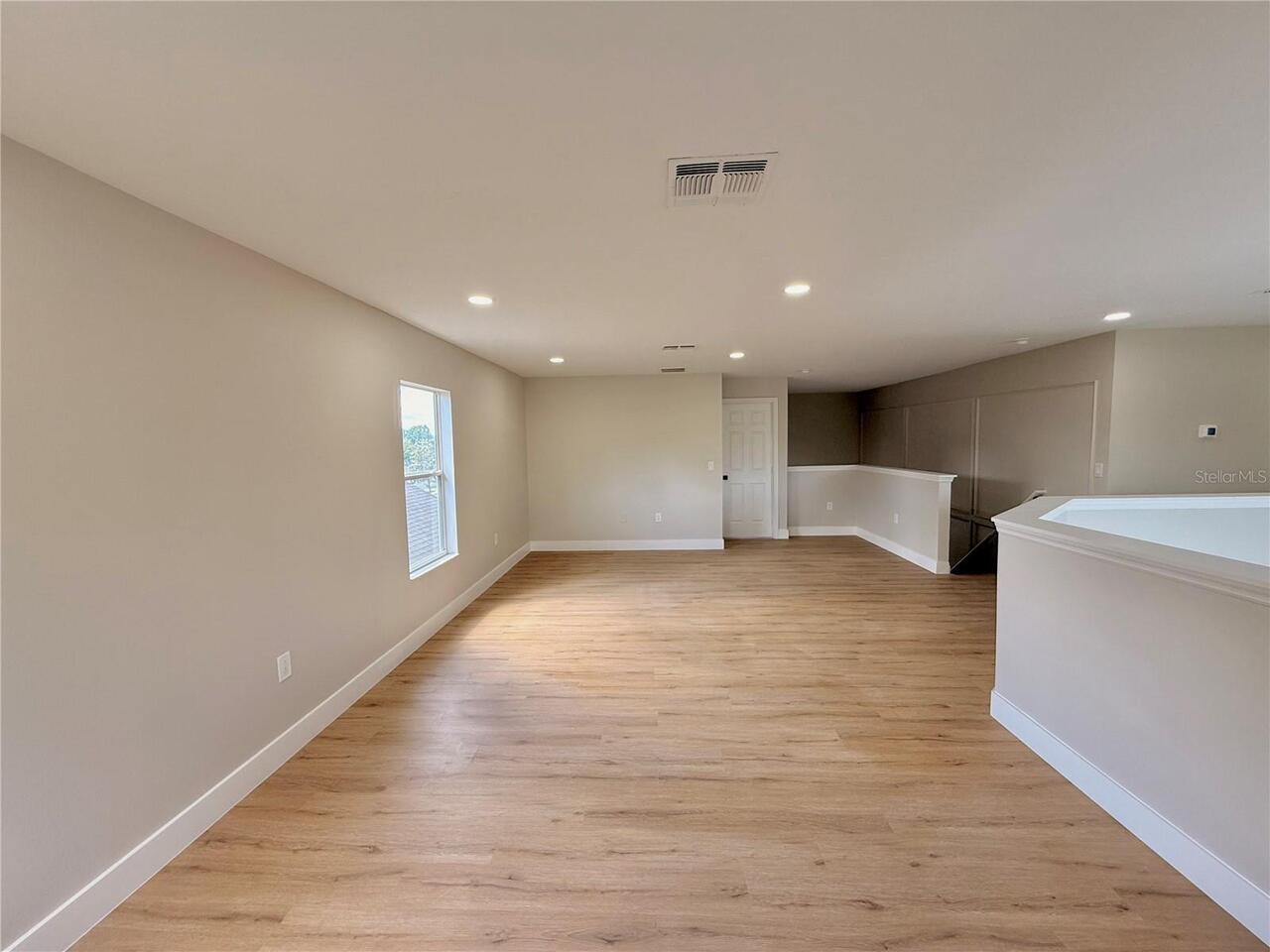 Listing Photo 43