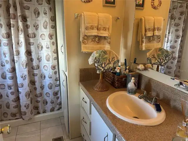 Listing Photo 10