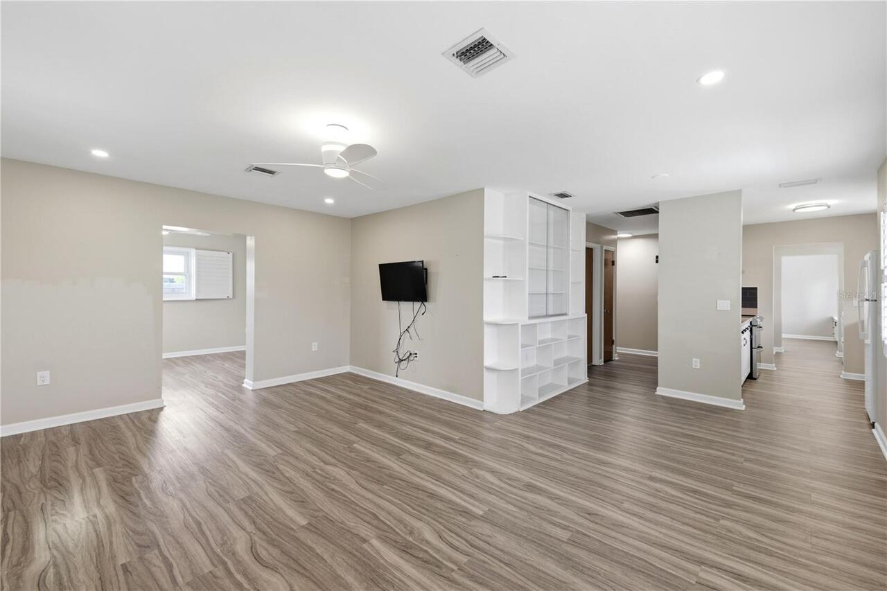 Listing Photo 6