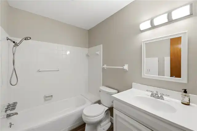 Listing Photo 20
