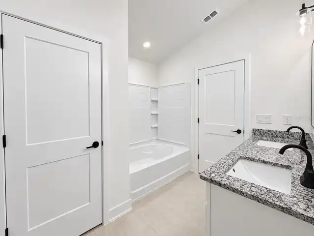 Listing Photo 18