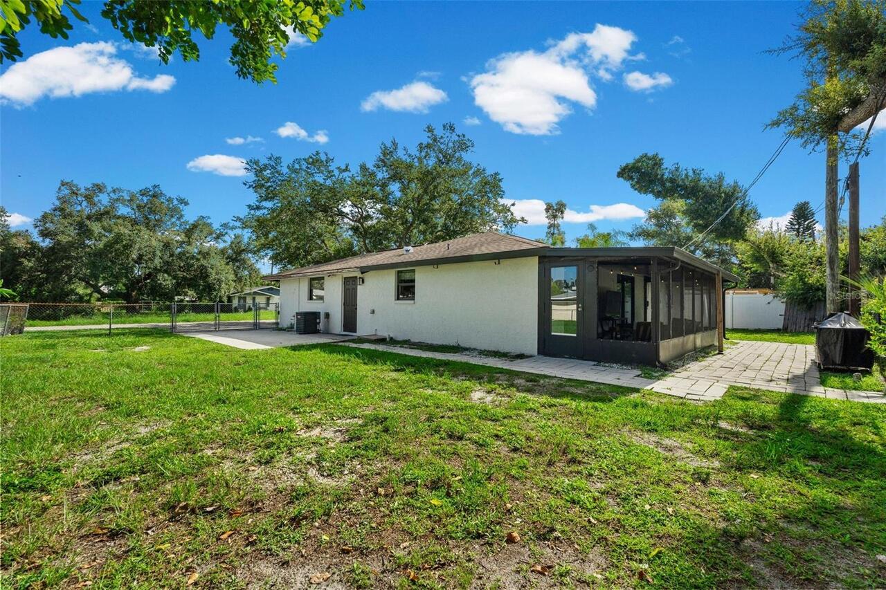 Listing Photo 18