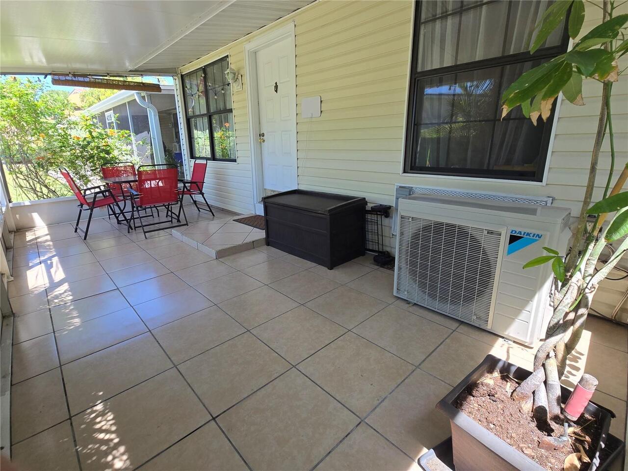 Listing Photo 8
