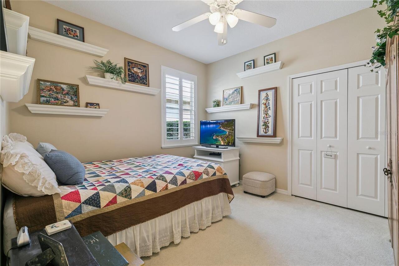Listing Photo 14