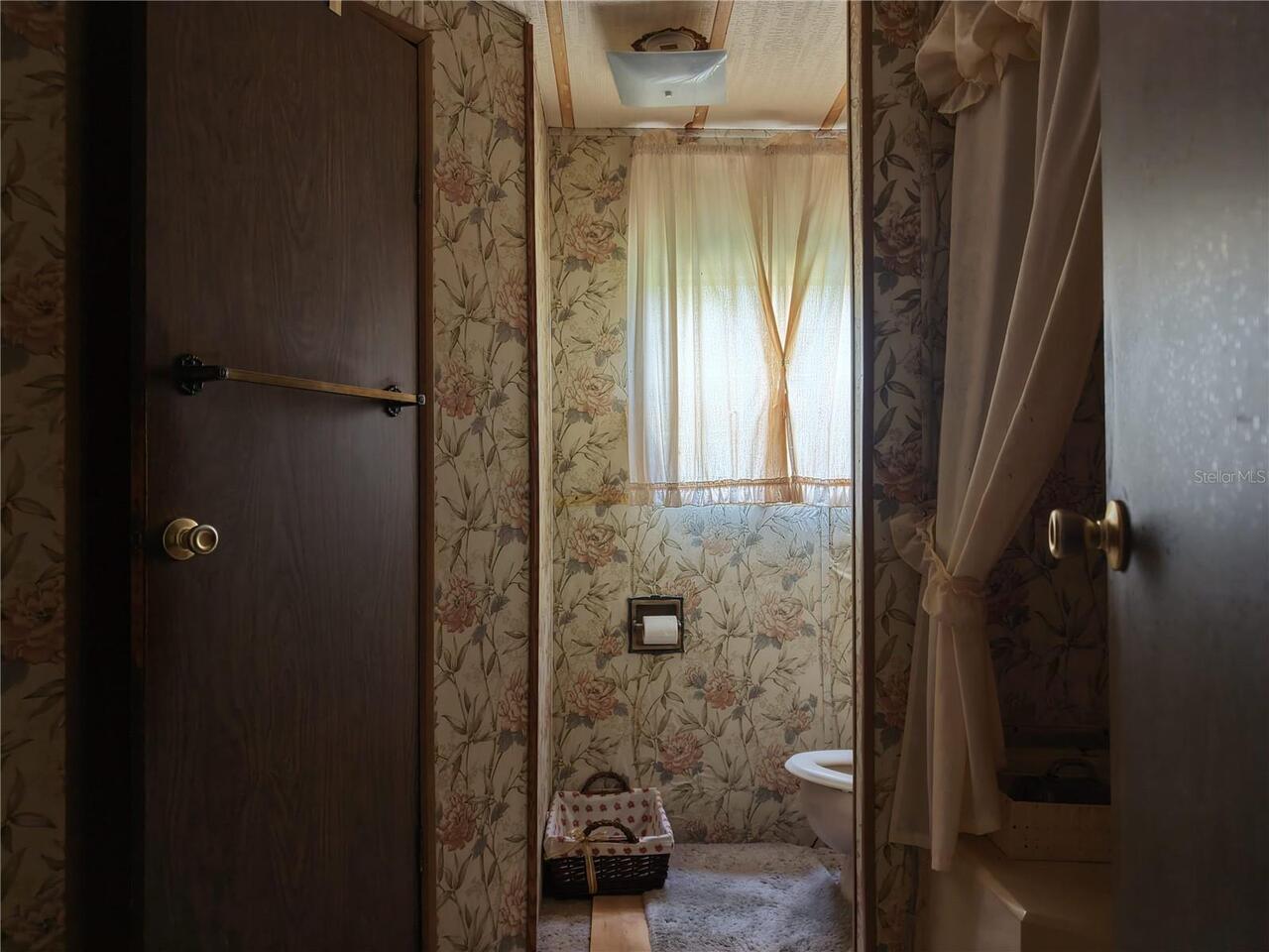 Listing Photo 11