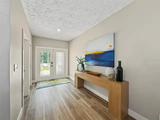 Listing Photo 9