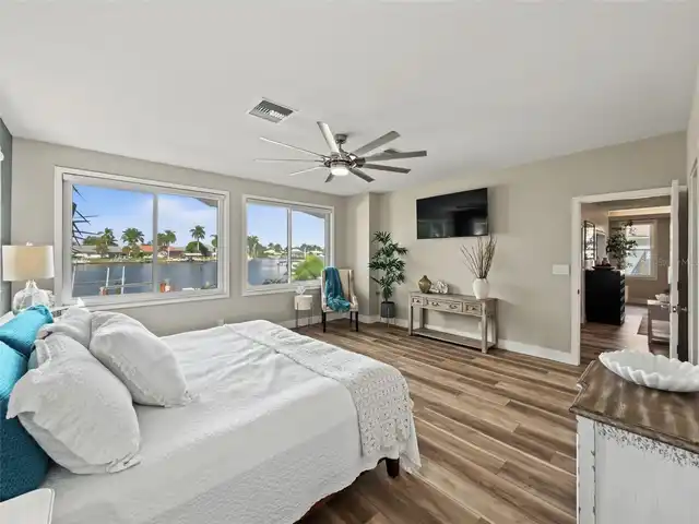 Listing Photo 33