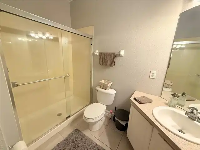 Listing Photo 12