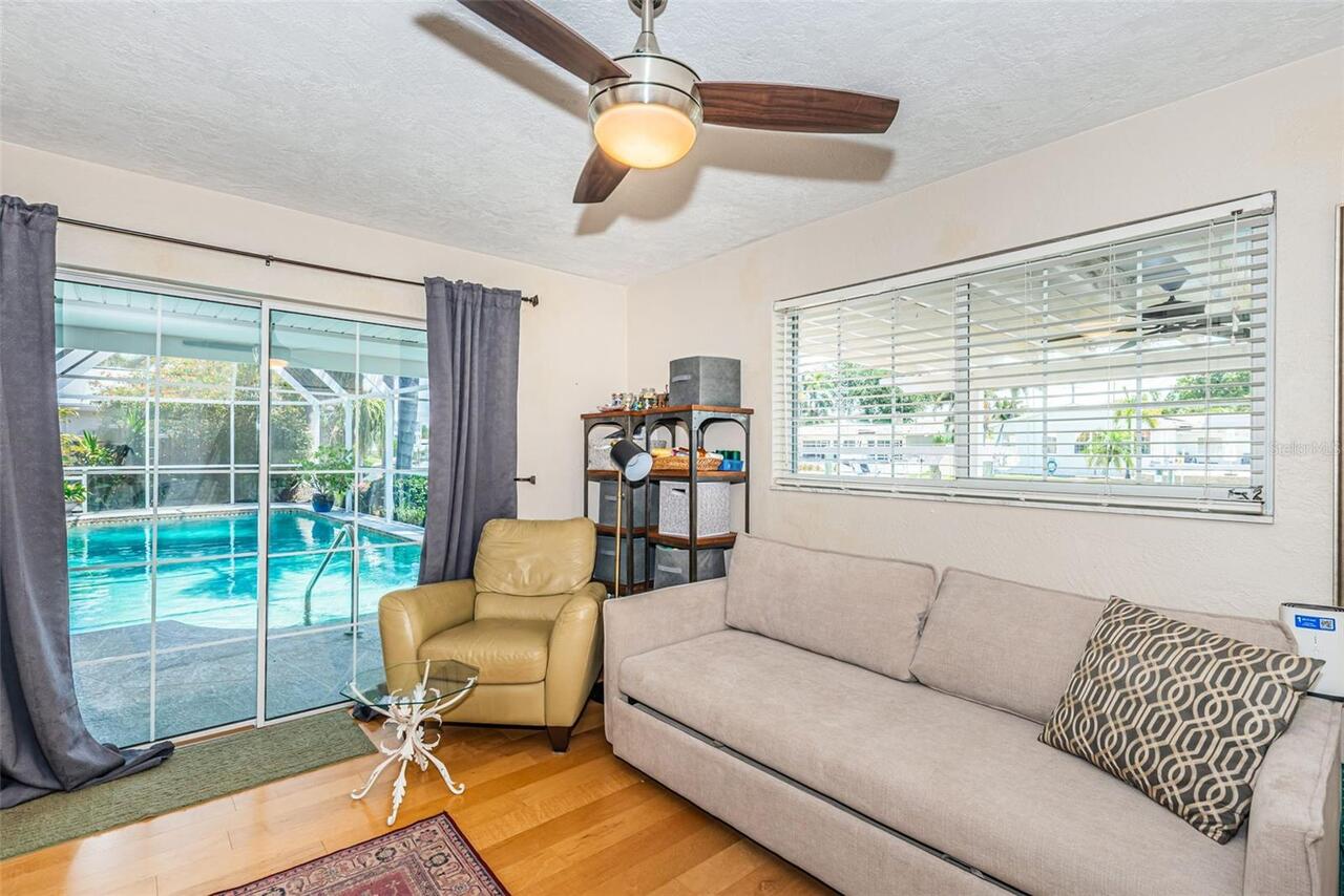 Listing Photo 32
