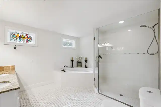 Listing Photo 22