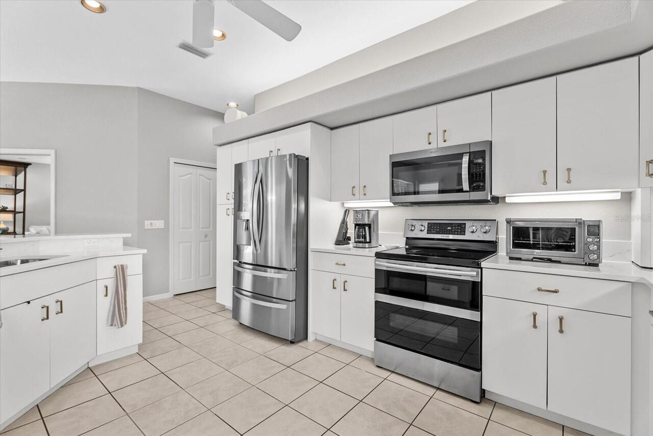 Listing Photo 17
