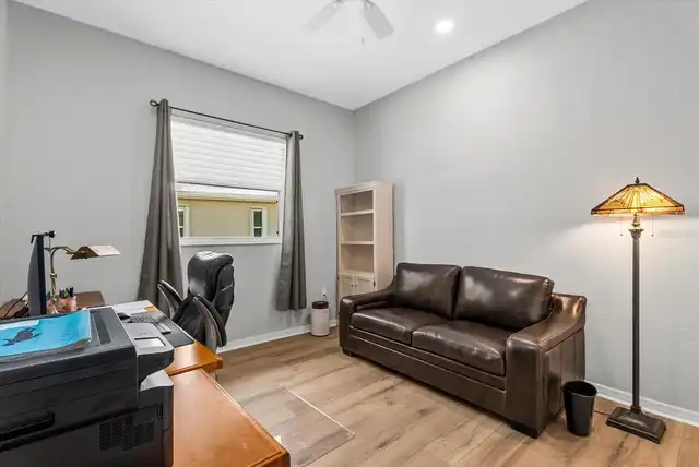 Listing Photo 23