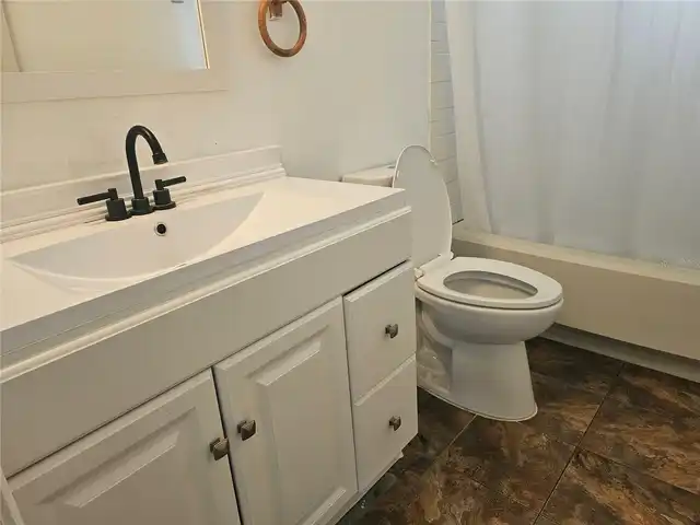 Listing Photo 16