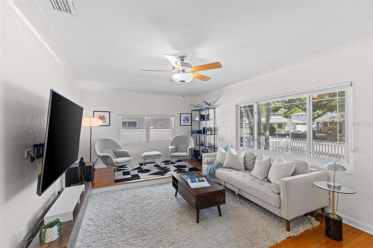 Listing Photo 8