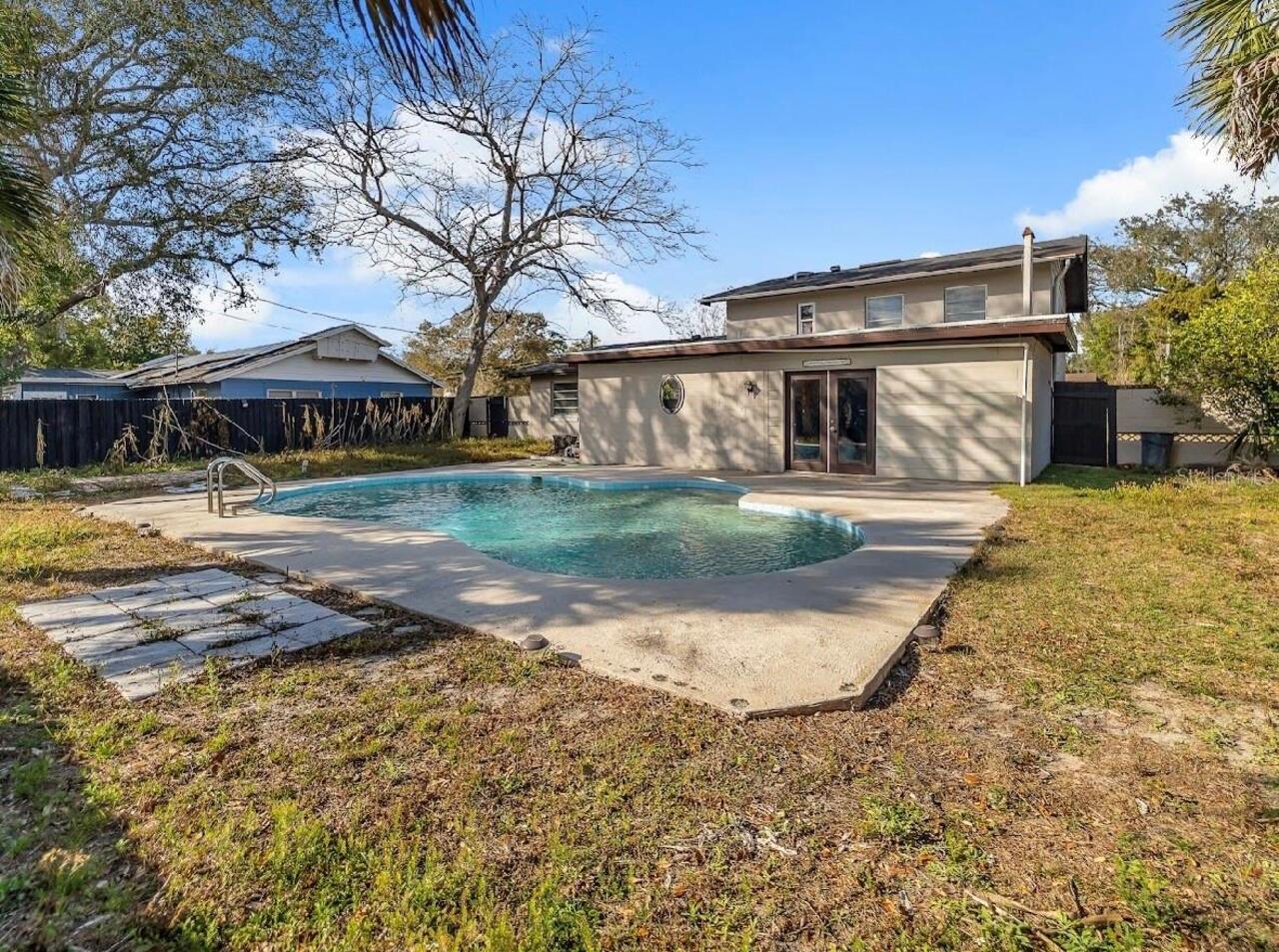 Listing Photo 17