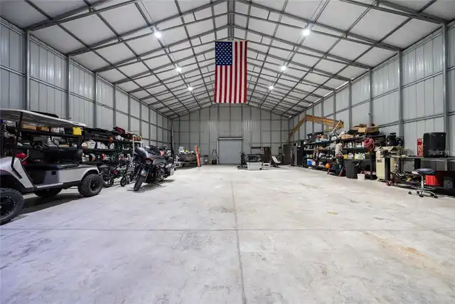Listing Photo 6