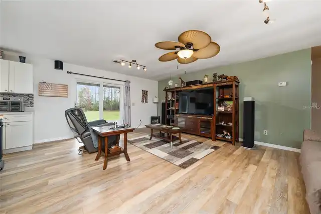 Listing Photo 13