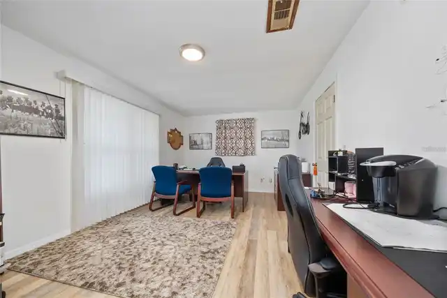 Listing Photo 16