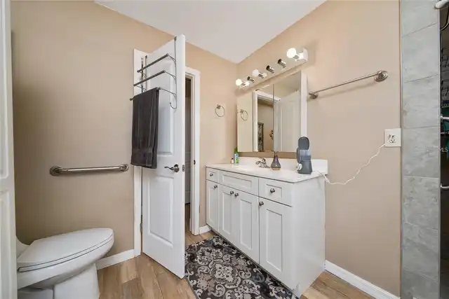 Listing Photo 21