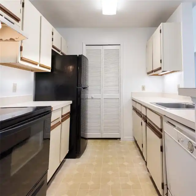 Listing Photo 25