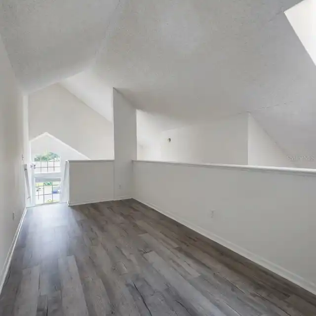 Listing Photo 37