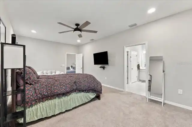 Listing Photo 14