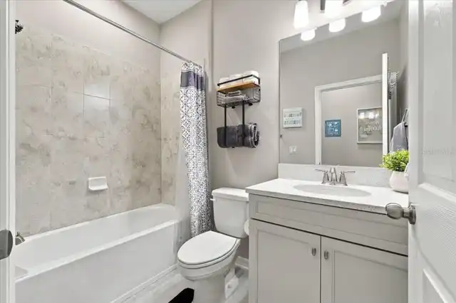 Listing Photo 16