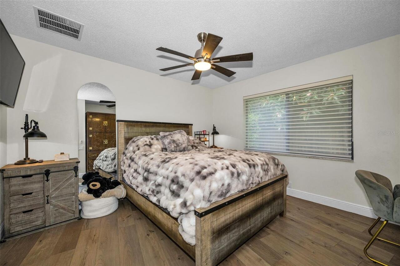 Listing Photo 44