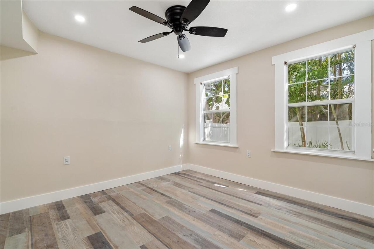 Listing Photo 32