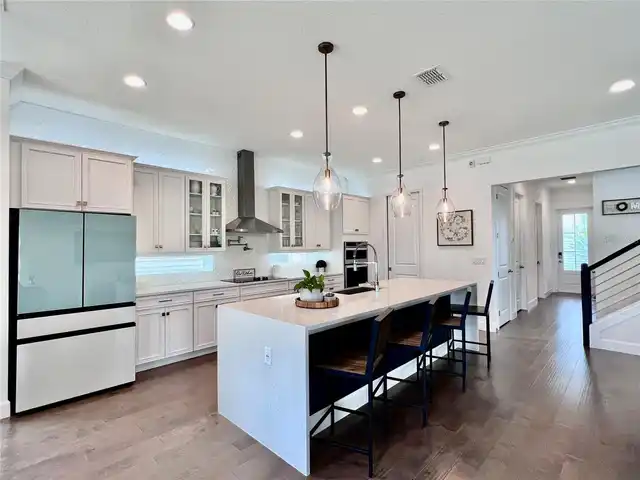 Listing Photo 17