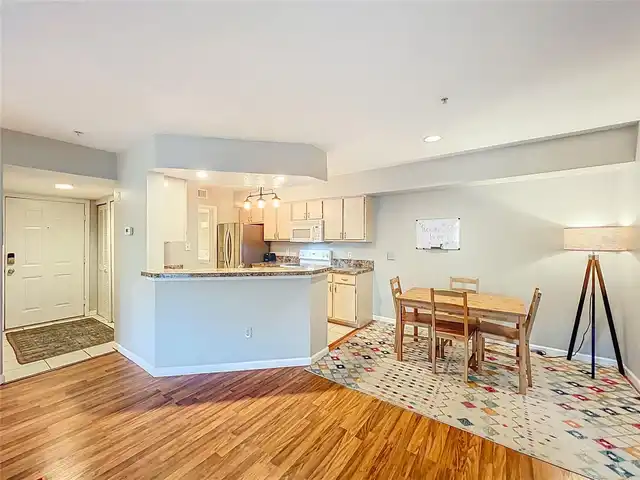 Listing Photo 14