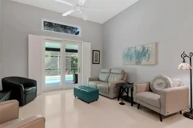Listing Photo 7