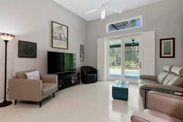 Listing Photo 28