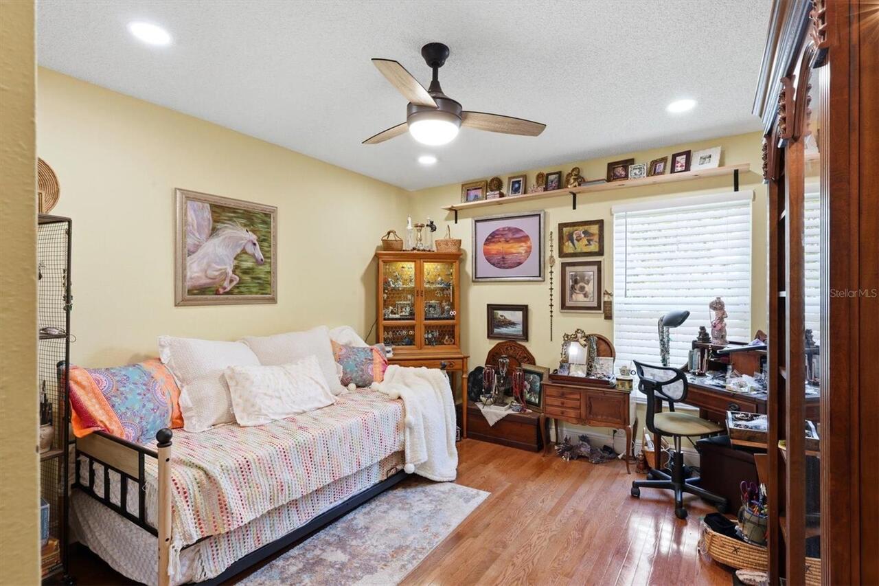 Listing Photo 19