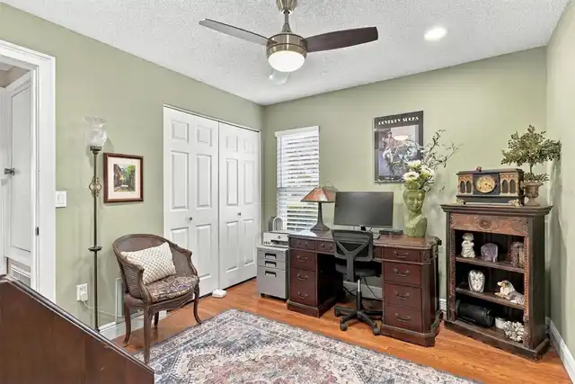 Listing Photo 15