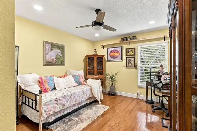 Listing Photo 19