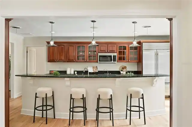 Listing Photo 15