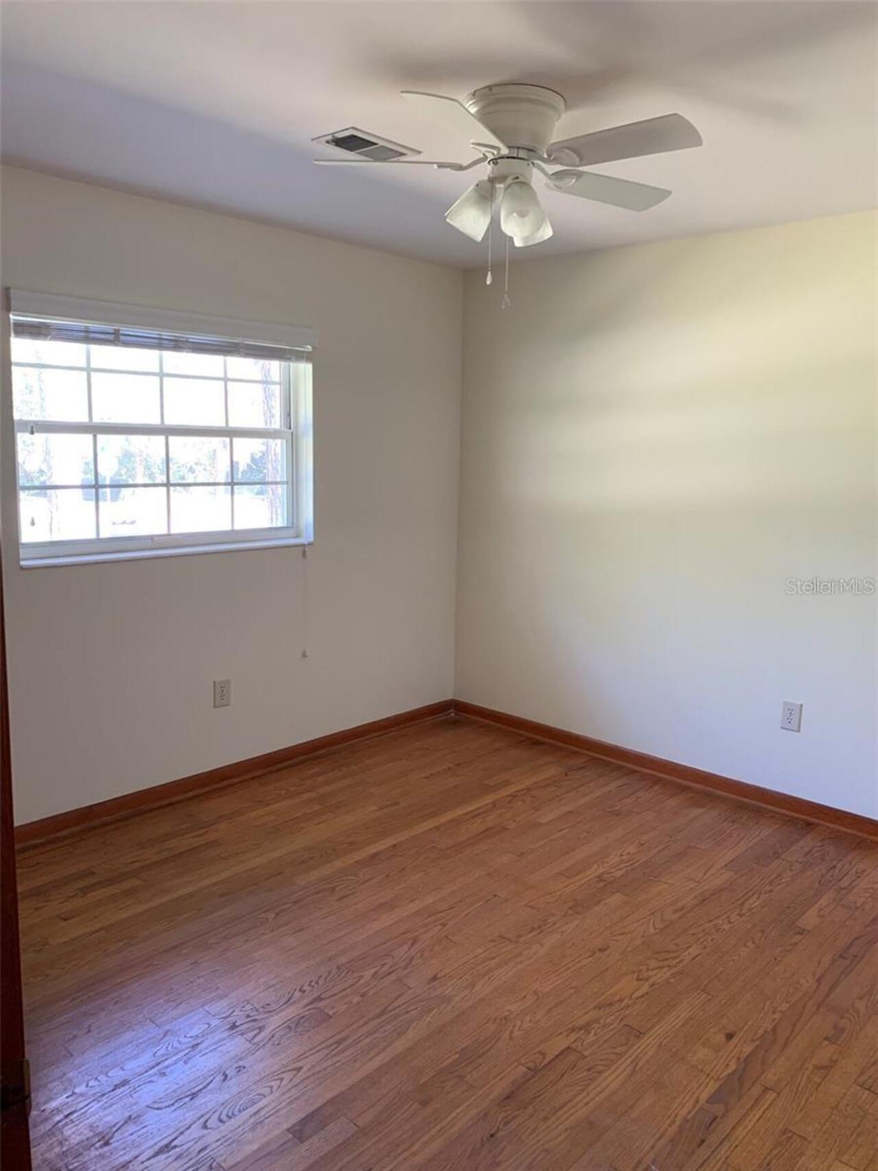 Listing Photo 9