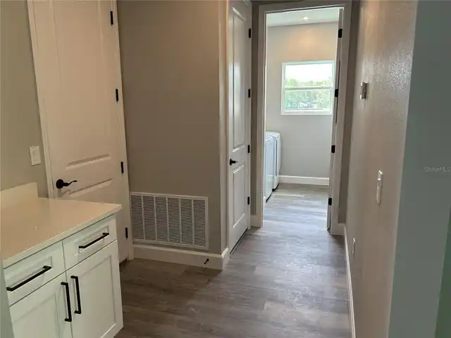 Listing Photo 14