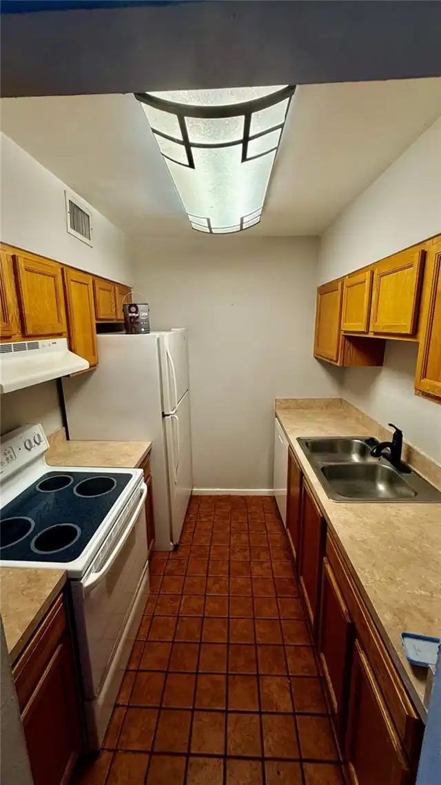 Listing Photo 6