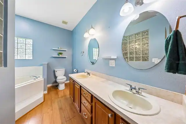 Listing Photo 19
