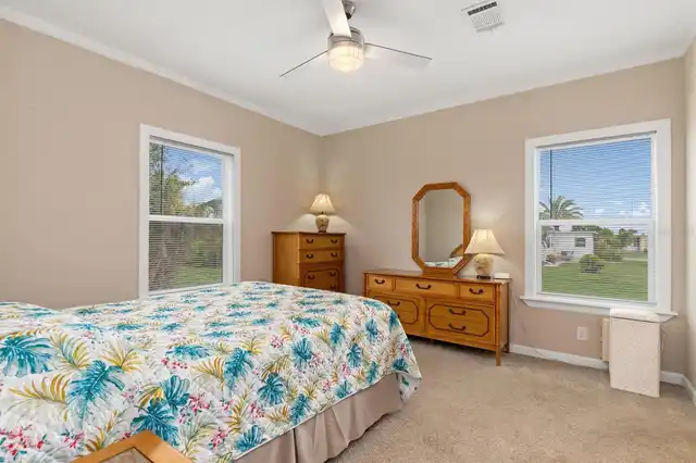Listing Photo 14