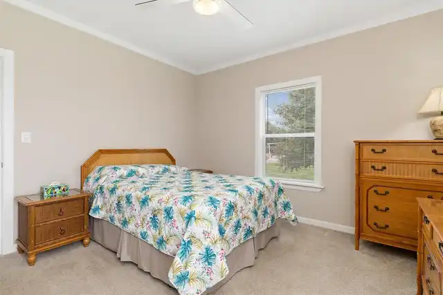 Listing Photo 15