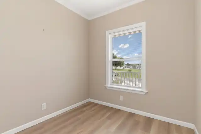 Listing Photo 22