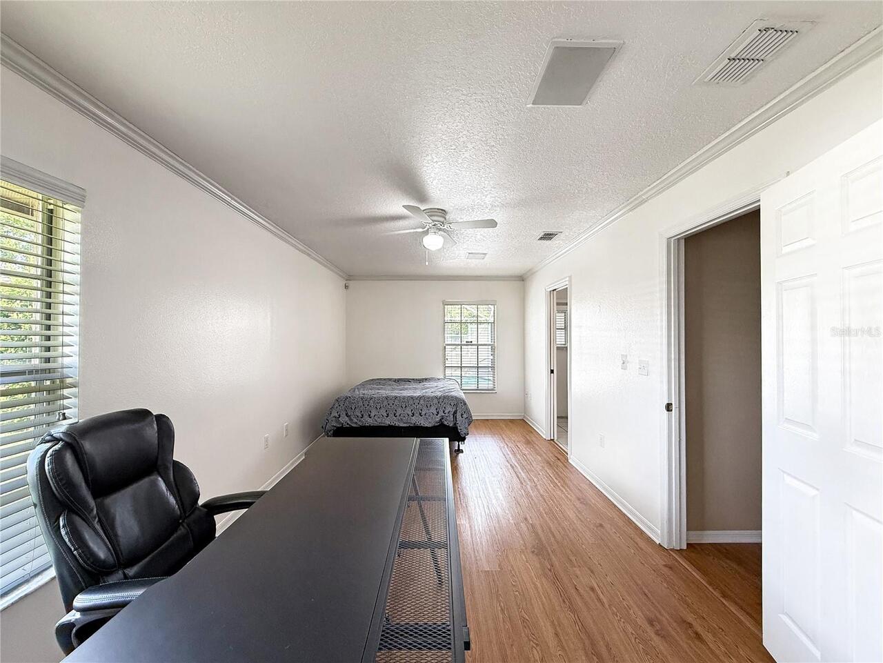 Listing Photo 15